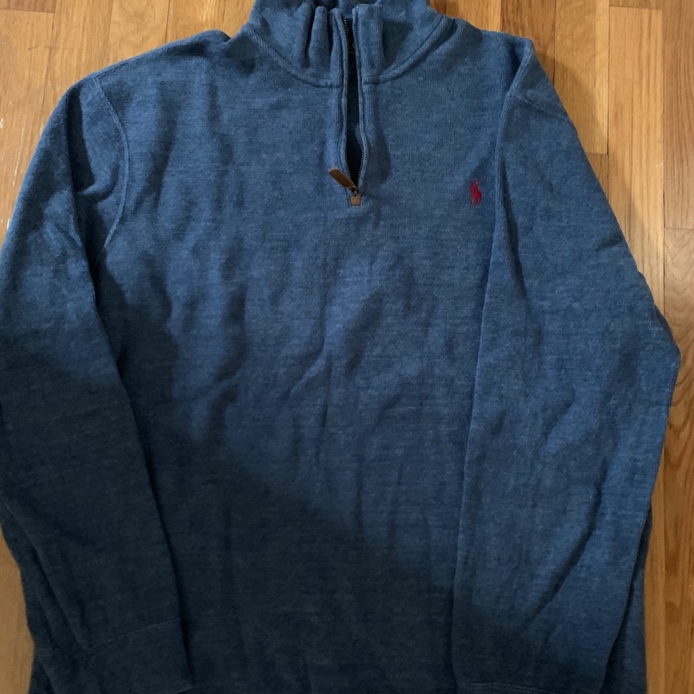 Men’s polo sweater - like new